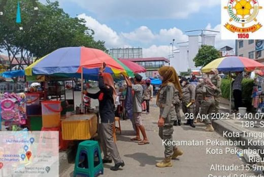 Bandel, PKL Disikat Satpol PP Wanita Pekanbaru - GenPI.co RIAU