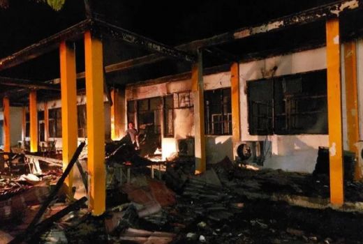 Puskesmas Tapung Hilir Kampar Hangus Terbakar - GenPI.co RIAU