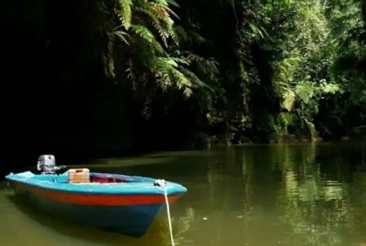 Menikmati Dinginnya Air Sungai Gulamo Kampar - GenPI.co RIAU