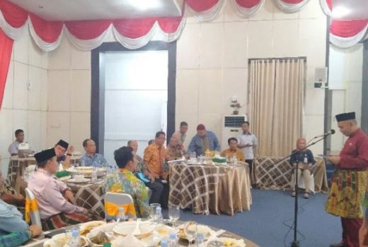 9 Kades Ketemu Pj Bupati Kampar, Ini Keluhan Mereka - GenPI.co RIAU