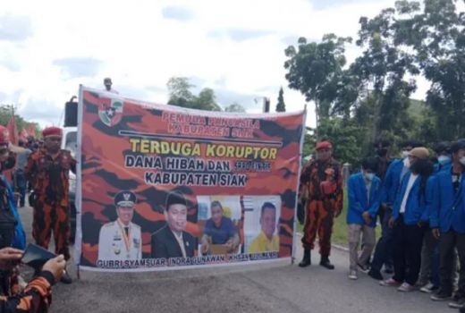 Mahasiswa dan Pemuda Pancasila Demo Kejari Siak - GenPI.co RIAU