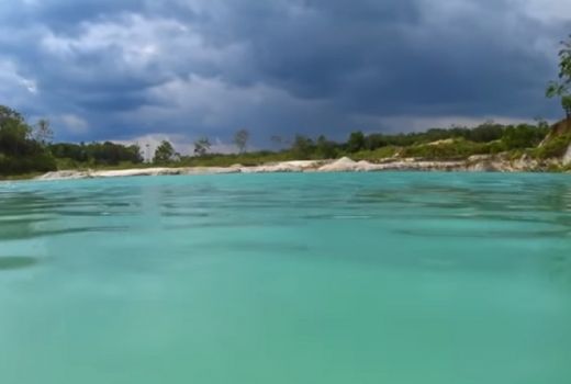 Kawah Biru, Destinasi Wisata Populer di Kampar - GenPI.co RIAU