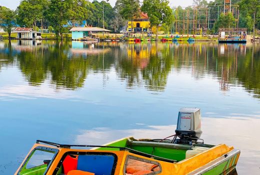 Libur Akhir Pekan Seru di Danau Tajwid Pelalawan - GenPI.co RIAU
