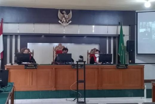 Hakim Vonis Annas Maamun 1 Tahun Penjara dan Denda - GenPI.co RIAU