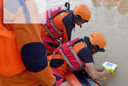 Hendak Ambil Uang, 1 Bocah Terseret Arus Sungai Indragiri - GenPI.co RIAU