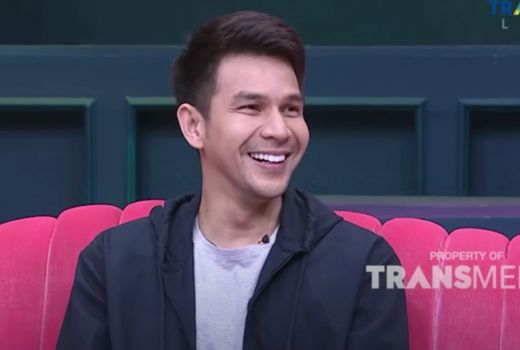 Jonathan Frizzy Akui Olla Ramlan Sosok Wanita Cantik dan Baik - GenPI.co RIAU