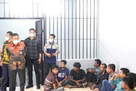 75 Warga Bangladesh Diamankan Polisi di Kampar - GenPI.co RIAU