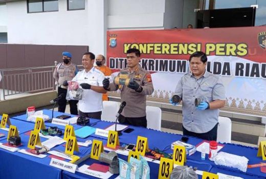Polda Riau Beber Alasan Pria di Inhu Rakit dan Ledakkan Bom - GenPI.co RIAU