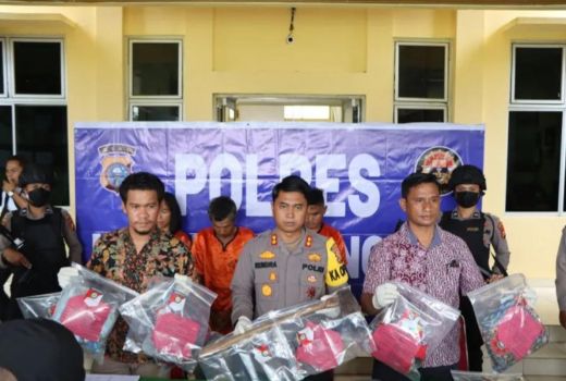 Polres Kuansing Ungkap Modus Rampok Tewaskan Ibu dan Anak - GenPI.co RIAU