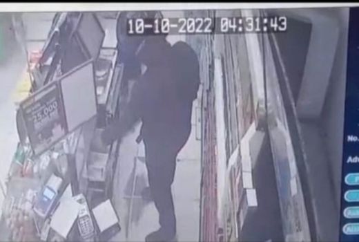 2 Pelaku Perampokan Minimarket di Pekanbaru Berhasil Dibekuk - GenPI.co RIAU