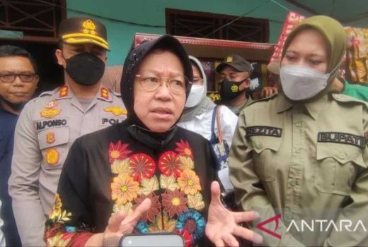 Jenguk Korban Pelecehan di Inhu, Mensos Risma Bakal Biayai Sekolah - GenPI.co RIAU