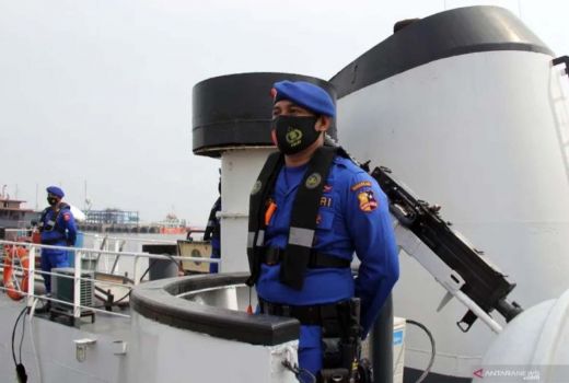 Kapal Diduga Kencing Minyak di Laut, Satpolair Dumai Beri Penjelasan - GenPI.co RIAU