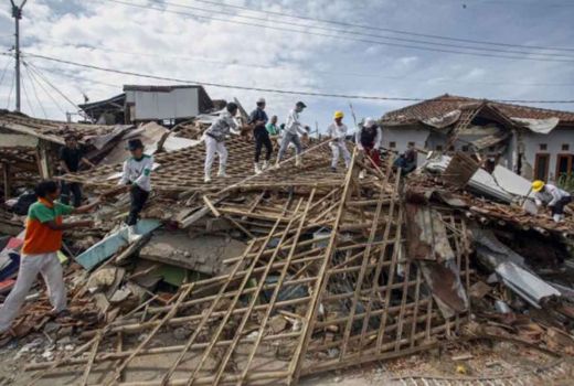 Alumnus SMAN 1 Pekanbaru Galang Donasi untuk Korban Gempa - GenPI.co RIAU