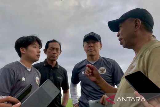 Pelatih Timnas Shin Tae-yong Alami Kendala Panggil Pemain - GenPI.co RIAU