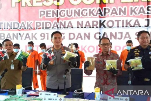 Hendak Diedarkan ke Riau, 91 Kilogram Sabu Berhasil Disita Polisi - GenPI.co RIAU