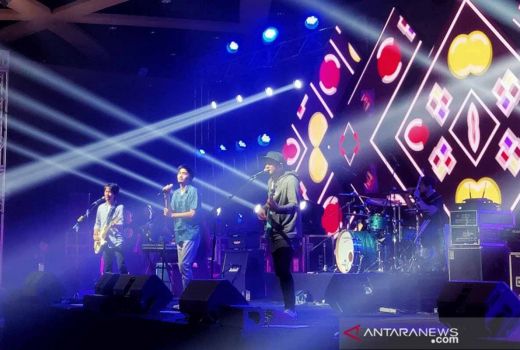 Konser Sheila On 7 di Jakarta, Disambut Antusias para Penggemar - GenPI.co RIAU