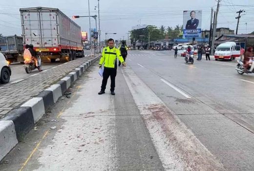 Truk Tabrak Motor di Pekanbaru pada Rabu Pagi, Ada Korban Tewas - GenPI.co RIAU