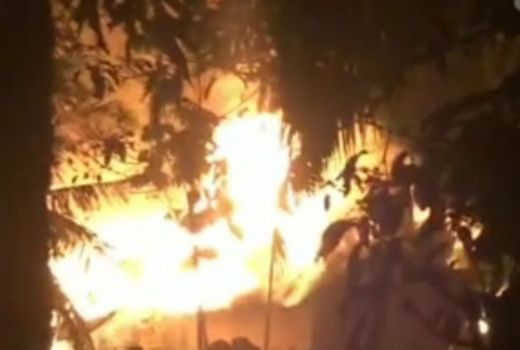 Peristiwa Kebakaran 2 Rumah di Siak, Tewaskan 1 Orang - GenPI.co RIAU