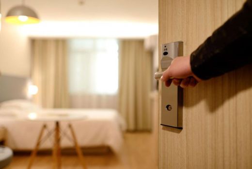 Sosok Wanita yang Tepergok Bersama Wabup Rokan Hilir H Sulaiman di Kamar Hotel - GenPI.co RIAU