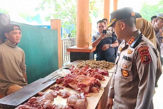 Viral Sejumlah Warga Ambil Daging Sitaan di TPA Bantan Bengkalis - GenPI.co RIAU
