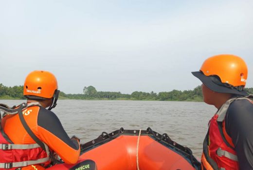 Tim SAR Masih Cari Mahasiswa Riau Tenggelam di Sungai Kampar - GenPI.co RIAU