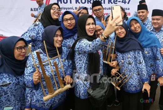 Kabar Terbaru, Edaran Menteri PNS di Riau Bolos Dipecat - GenPI.co RIAU