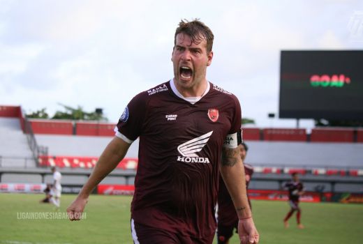 Wiljan Plum Dilarang Main 5 Pertandingan, Pelatih PSM Makassar Marah-Marah - GenPI.co SULSEL