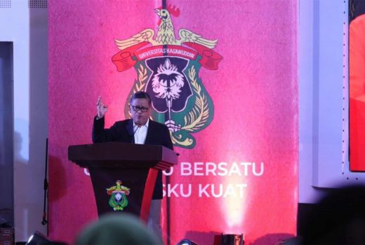 Hasto Kristiyanto: Orang Sulawesi adalah Bangsa Pelaut Tangguh - GenPI.co SULSEL