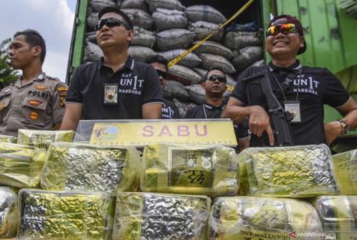 Polrestabes Makassar Ringkus 3 Pengedar Narkoba Jaringan Internasional - GenPI.co SULSEL