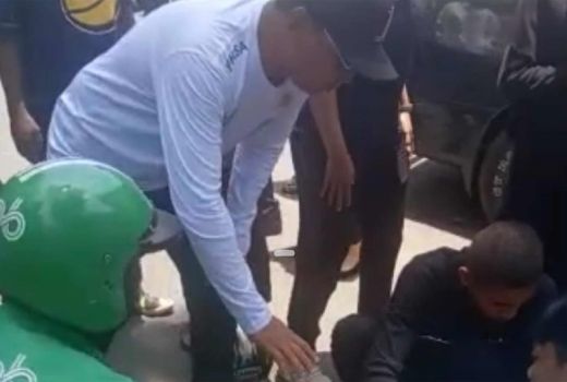 Wali Kota Makassar Heroik, Turun dari Mobil Tolong Korban Kecelakaan - GenPI.co SULSEL