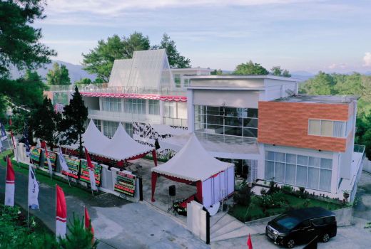 Gubernur Sulsel Resmikan Mess Andalan Malino, Fasilitas Setara Hotel - GenPI.co SULSEL
