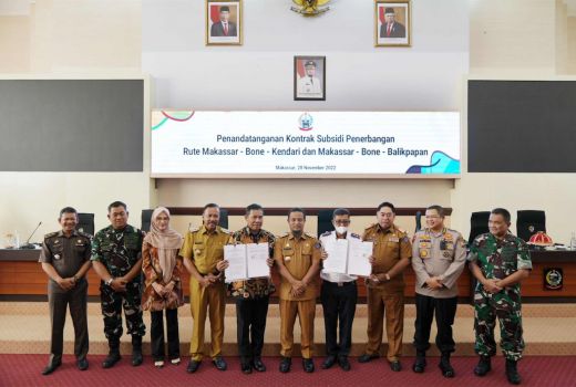 Gubernur Sulsel Beri Kado Indah Buat Warga Bone Sulawesi Selatan - GenPI.co SULSEL