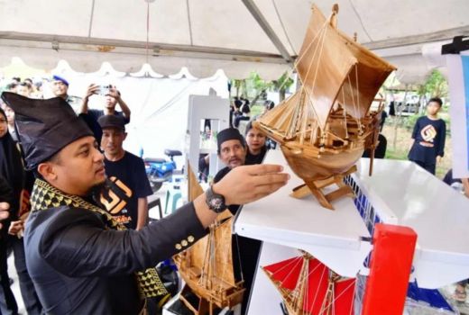 Gubernur Sulsel Borong Produk Dalam Negeri di Bulukumba, Mantap! - GenPI.co SULSEL