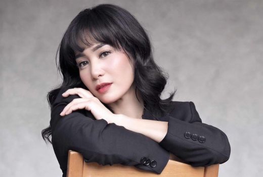 Bunga Zainal di Atas Ranjang Ternyata Suka Berfantasi dengan Suami - GenPI.co SULSEL