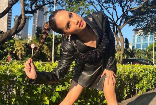 Tampil Seksi, Cinta Laura Disarankan Serius Pelajari Islam - GenPI.co SULSEL