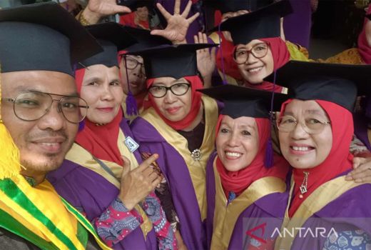 Unik, Ada Sekolah Lansia di Kepulauan Selayar Sulawesi Selatan - GenPI.co SULSEL