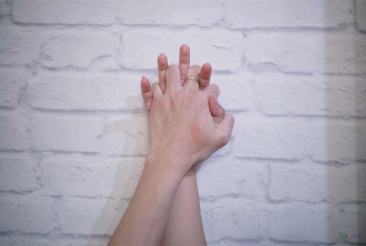 Posisi Berhubungan Paling Disukai Wanita, Zoya Amirin: Favorit - GenPI.co SULSEL