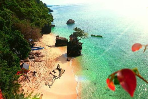 Yuk Healing ke Pantai Lakadao, Berkemah Menanti Matahari Terbit - GenPI.co SULTRA