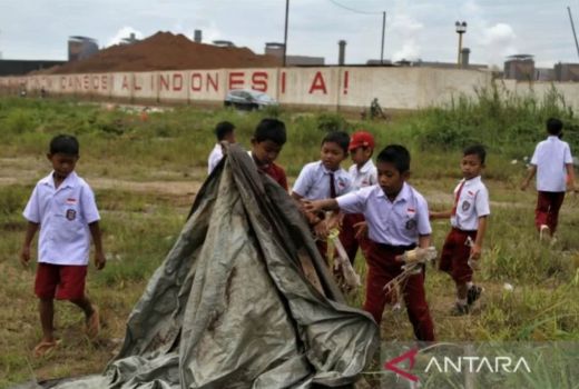 Ribuan Anak PAUD Konawe Ramai-ramai Pungut Sampah, Keren Banget! - GenPI.co SULTRA