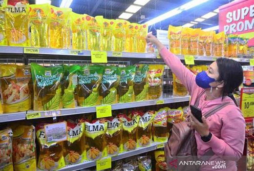 Minyak Goreng di Kendari Makin Panas, 1 Liter Rp70 Ribu - GenPI.co SULTRA