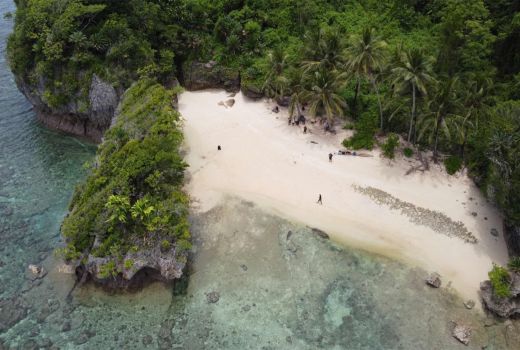 Pantai Tengkera, Destinasi Elok Tiada Dua di Konawe Kepulauan - GenPI.co SULTRA