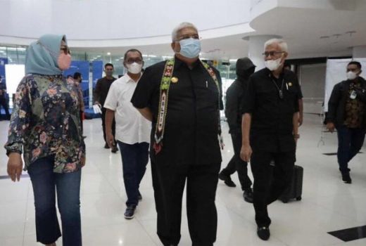 Ritual Kendi Nusantara, Gubernur Sultra Bawa Tanah dan Air Sakral - GenPI.co SULTRA