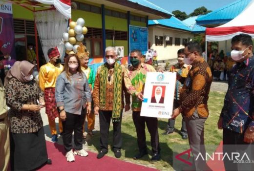 Siswa Kolaka Diberi Kartu Digital, Bolos Sekolah Pasti Ketahuan - GenPI.co SULTRA