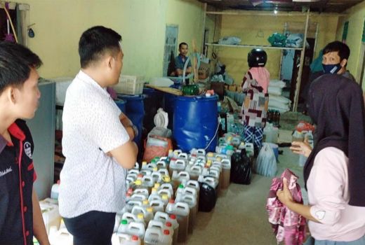 Warung di Konawe Sultra Simpan 1 Ton Minyak Goreng, Mencurigakan - GenPI.co SULTRA