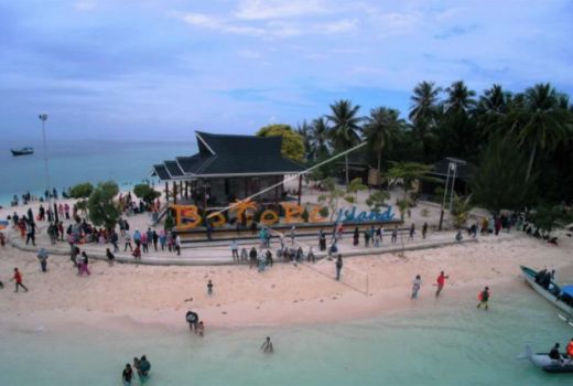 Dispar Sultra: Vaksin Belum Jadi Syarat Masuk Wisata Bokori - GenPI.co SULTRA
