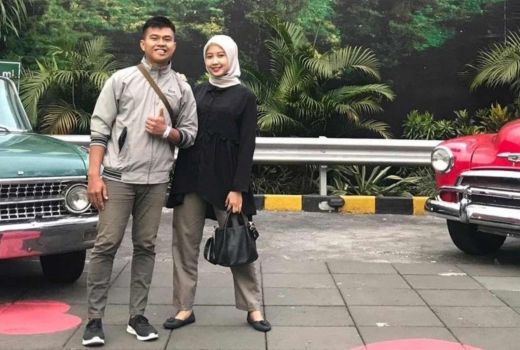 Video Jasinta Panggil Sayang dan Peluk Jenazah Lettu Iqbal Viral - GenPI.co SULTRA