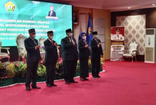 Sekda Sultra Dicopot dengan Hormat, Ini Pengganti Nur Endang - GenPI.co SULTRA