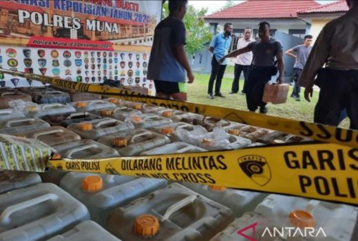 2.310 Liter Minuman Keras Berkearifan Lokal di Muna Sultra Disita - GenPI.co SULTRA