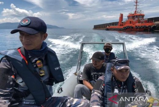 Syahbandar Molawe Diduga Loloskan 3 Kapal Hantu, Tuduh JLP Sultra - GenPI.co SULTRA