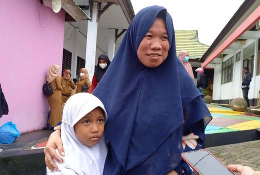 Dapat Beasiswa, Siswa SDN 8 Kendari Bercita-cita Jadi Pilot - GenPI.co SULTRA